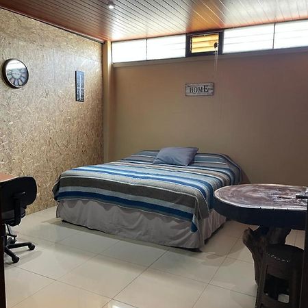 Huehueloft1 Estacionamiento Y Wifi Apartment เอวเอวเตนานโก ภายนอก รูปภาพ